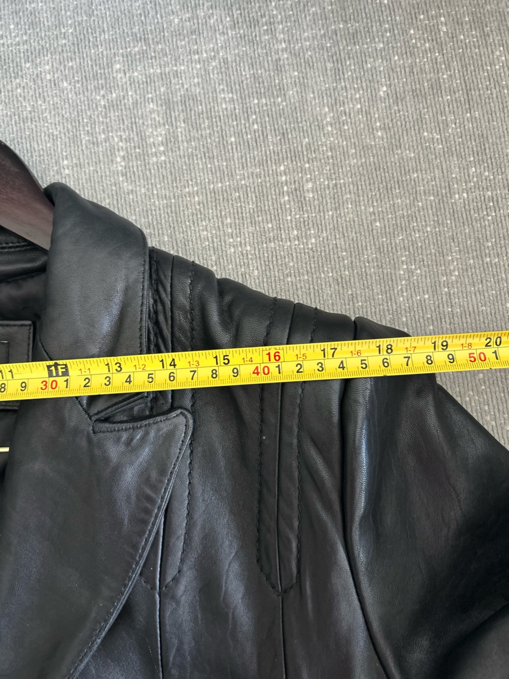 Jones New York Black Calf Leather Mid-Length Overcoat Button Down Lined XL Y2K - Picture 12 of 16